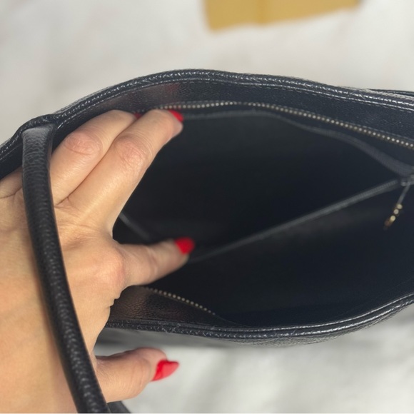 CHANEL CC Black Medallion Caviar Leather Tote - Picture 9 of 17
